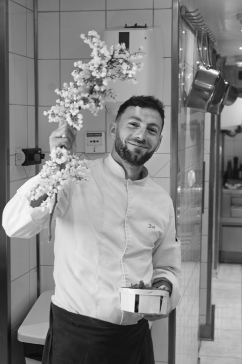 Professional portrait for Ostapé in Bidarray, France.