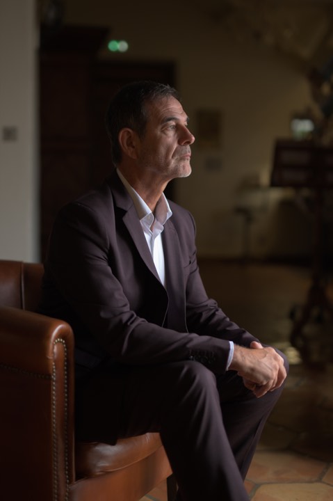 Professional portrait for Ostapé in Bidarray, France.